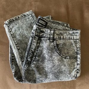 Celebrity Pink grey skinny jeans